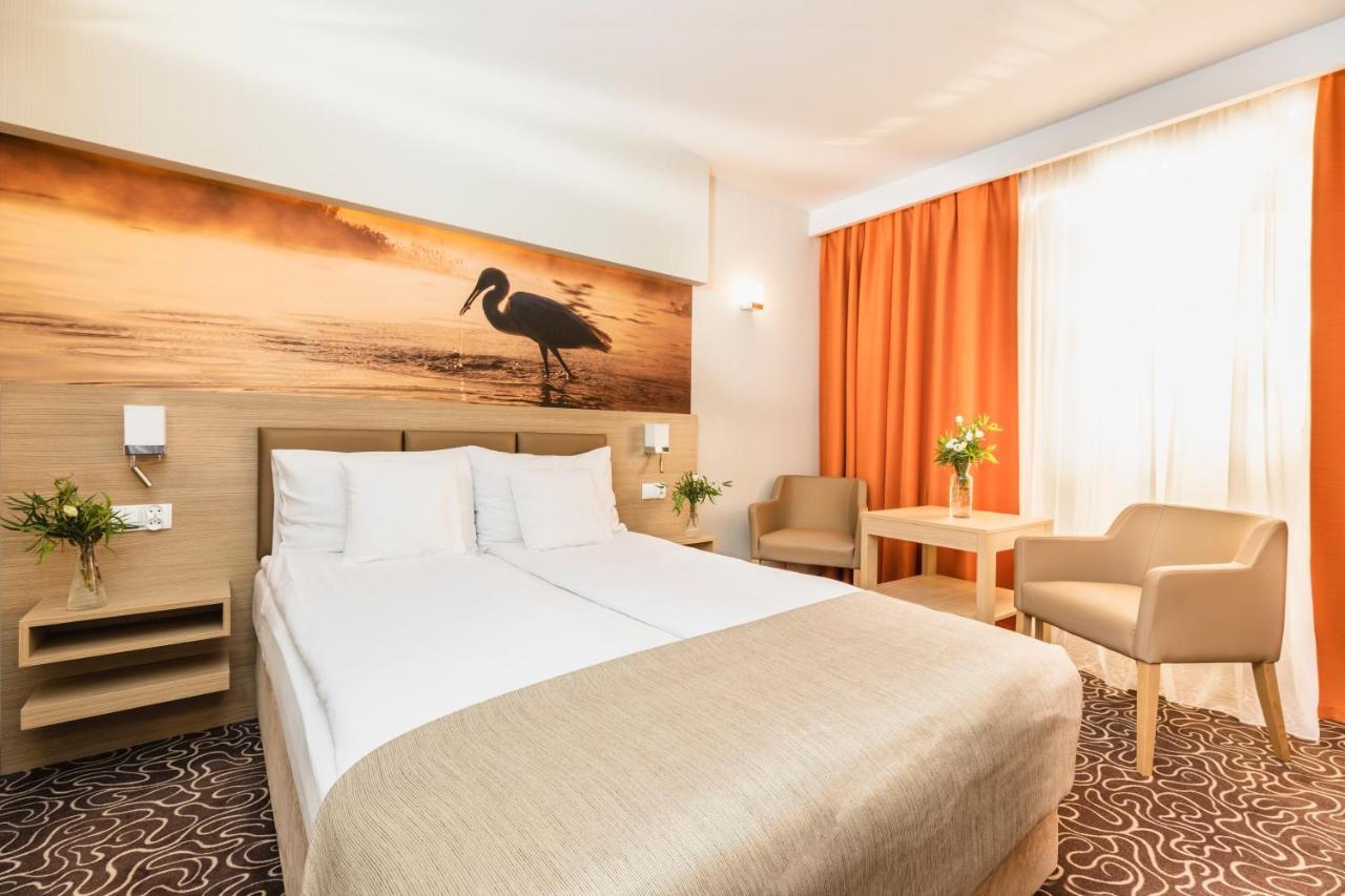 Hotel Amazonka Conference And Spa ชีโคชีแนค ภายนอก รูปภาพ