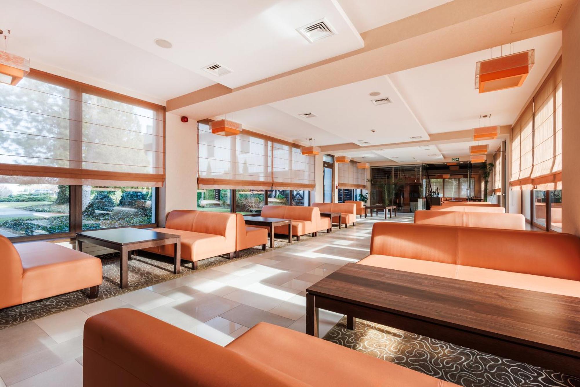 Hotel Amazonka Conference And Spa ชีโคชีแนค ภายนอก รูปภาพ