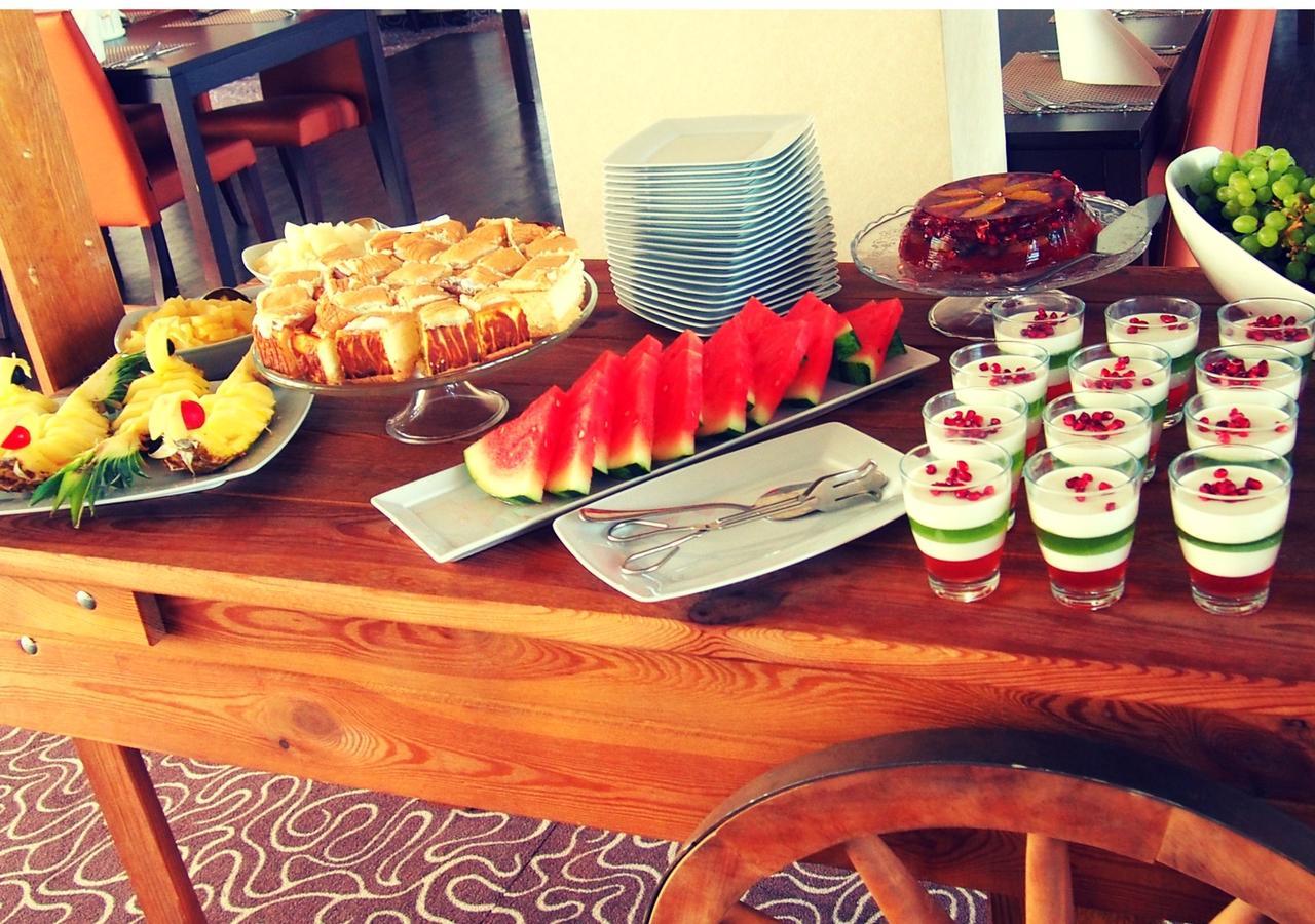 Hotel Amazonka Conference And Spa ชีโคชีแนค ภายนอก รูปภาพ